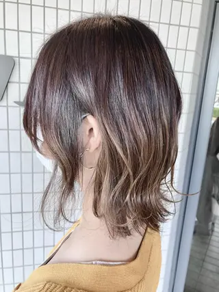 ミディアム タカツド ユウキのヘアスタイル