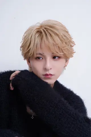 カラー メンズ 飯塚 想のヘアスタイル
