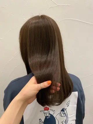 セミロング カラー Ash中目黒店 榊間茜のヘアスタイル