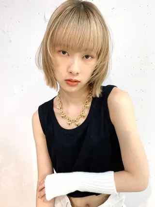 ショート カラー raika .のヘアスタイル