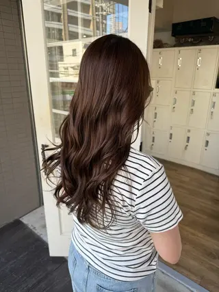 ロング カラー 伊賀上 璃亜のヘアスタイル