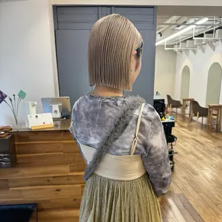 ミディアム 中崎町ハイトーン🫧 神崎 源のヘアスタイル