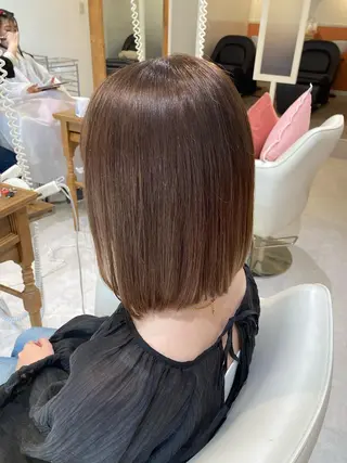 ミディアム カラー 山﨑 まなかのヘアスタイル