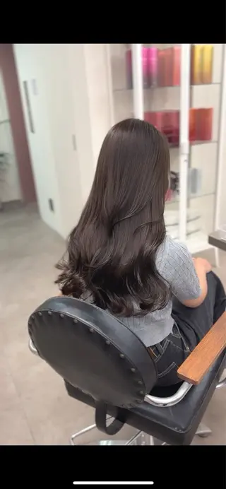 ロング カラー 梅田/ベージュ/ 艶カラー/三宅空翔のヘアスタイル