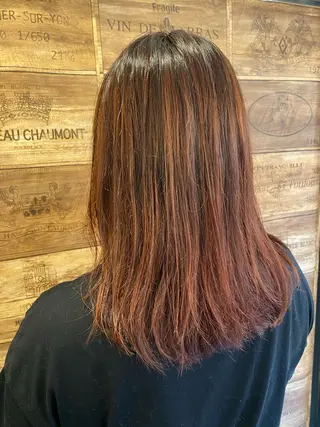 セミロング カラー Alamoa所属・な つのヘアスタイル