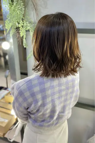 ミディアム カラー 菊地 紗矢のヘアスタイル