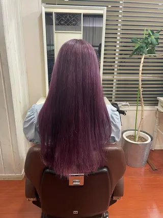 ロング カラー 岡部 ゆめ菜のヘアスタイル