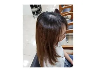 セミロング カラー ラカリテ所属・渋谷 りなのヘアスタイル