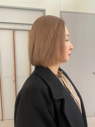 ショート カラー 高発色ブリーチ/ ハイレイヤー🪽aiのヘアスタイル