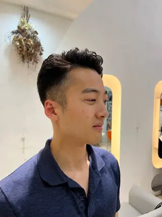 ショート カラー パーマ 堀井 凌平のヘアスタイル