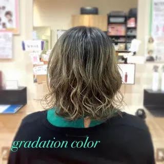 ショート カラー 森山 雄太のヘアスタイル