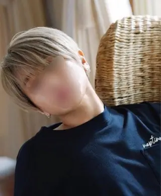 ショート カラー メンズ sunc所属・ハイトーン/ブリーチ /ダブルカラーのヘアスタイル