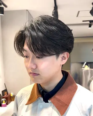 パーマ メンズ Qin shaire salon 原宿verno店所属・【センターパート】 ETO／江藤翼の眉毛・アイブロウイメージ