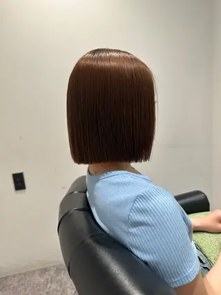 ショート Mio｜ぱつっとボブ ｜髪質改善ストレートのヘアスタイル