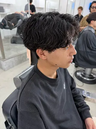 パーマ メンズ 亀井隆汰/メンズ専門 パーマ特化美容師のヘアスタイル