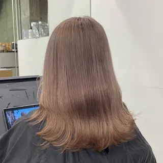 ミディアム カラー Welring hair salon所属・Runa/大人 かわいいハイトーンのヘアスタイル