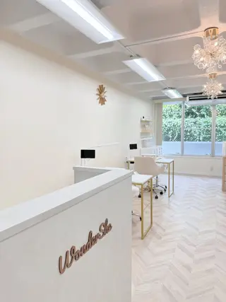 ネイル WonderShe Yunaのネイルデザイン