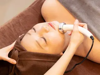 眉毛×小顔矯正サロン パピヨンsakiのエステ・リラクイメージ