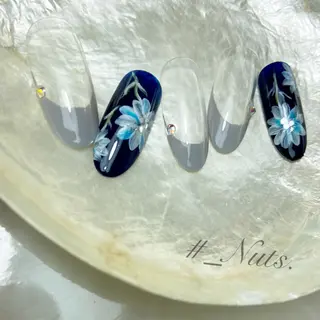 ネイル 土居 夏美のマツエク・マツパデザイン