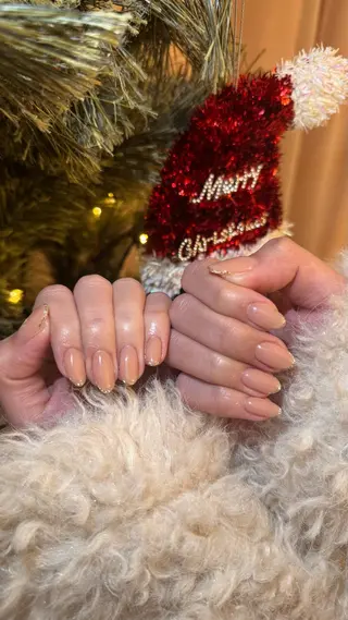 ネイル シュシュ 🎀 girly nailのネイルデザイン