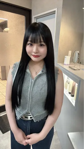 ロング カラー GiseL みゆうのヘアスタイル