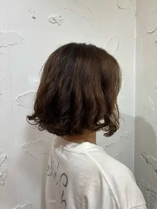 ミディアム パーマ 髙木 雅子のヘアスタイル