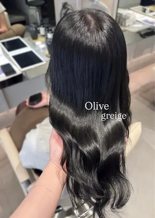 カラー ハイトーン/ レイヤーカットyuiのヘアスタイル