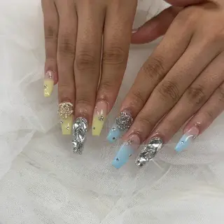 ネイル SHI ONのネイルデザイン