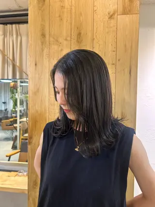 カラー moeka 表参道のヘアスタイル