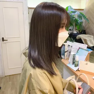 セミロング カラー regalo 森重ユウのヘアスタイル