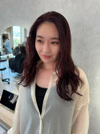 セミロング カラー 艶 透け感カラー 似合わせ 齊木 勇人のヘアスタイル