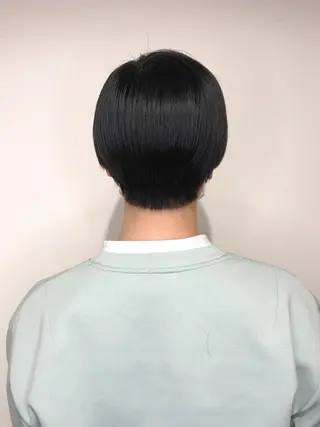 ショート 小川 美奈のヘアスタイル