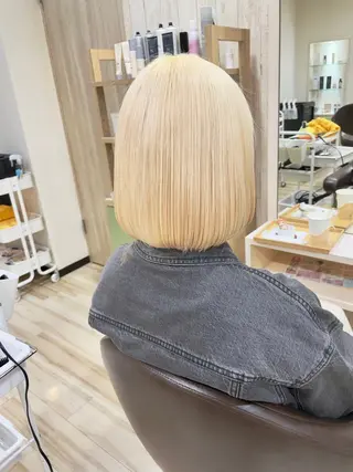 ショート カラー 🌈派手髪ハイトーン 🌈鈴木亮太🌈のヘアスタイル