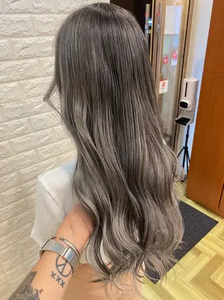 ロング _WHITE難波店[アンダーバーホワイト]所属・艶カラー/髪質改善 /韓国風/中村嘉秀のヘアスタイル