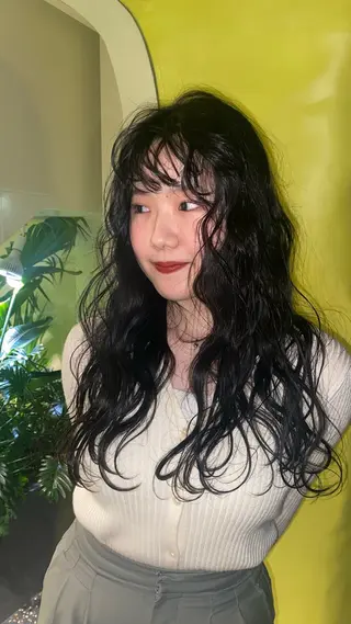 ロング カラー パーマ ヘアアレンジ marino マリノのヘアスタイル