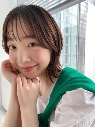 ミディアム shiori/暖色/ レイヤー/似合わせのヘアスタイル