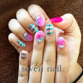 ネイル 名倉 なな子のネイルデザイン