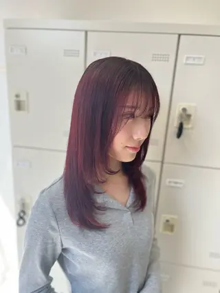 セミロング カラー ヘアアレンジ 艶髪ハイトーン🫧 Kurehaのヘアスタイル