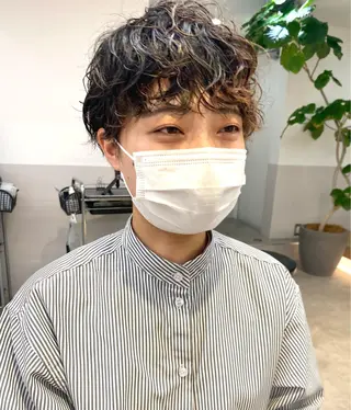 ショート パーマ 会田 渡夢のヘアスタイル