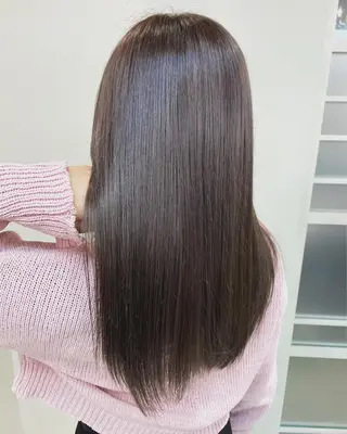 ミディアム カラー ioe三宮 髙見海斗のヘアスタイル