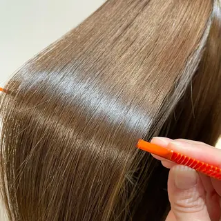 セミロング 髪質改善&Spa fee 南越谷店2号店所属・岩井 夏生のヘアスタイル