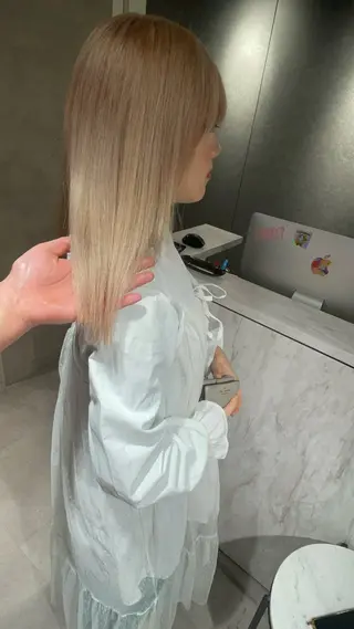 ロング カラー 🇰🇷ハイトーン× 韓国レイヤー레이어드のヘアスタイル