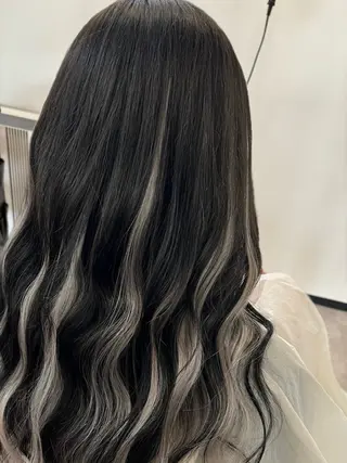 ロング ufufu所属・境 菜摘のヘアスタイル