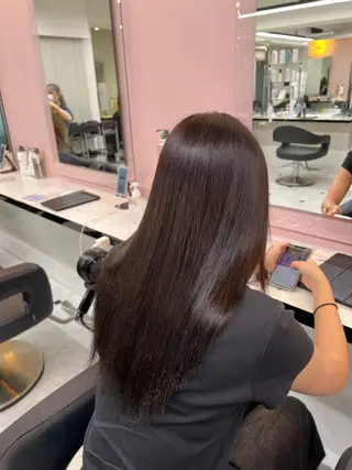 ロング カラー 韓国ベージュ🏹 YUTOのヘアスタイル