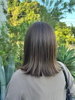 ミディアム カラー 艶髪カラー RINAのヘアスタイル