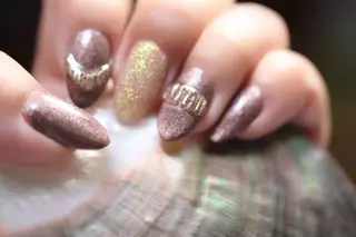 ネイル ママリンド　志村坂上店所属・しみ えんのネイルデザイン