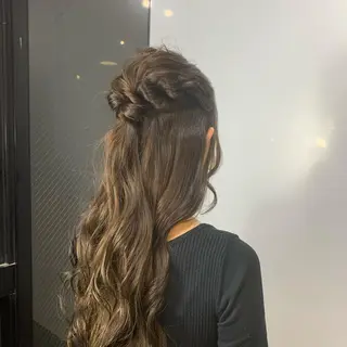 ヘアアレンジ 🎀taro ブリーチなしカラーのヘアスタイル