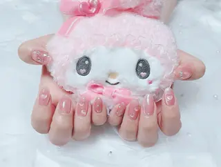 ネイル 𝑅𝐴𝑁𝑂𝑁 𝐴𝑌𝐴𝐾𝐴のネイルデザイン
