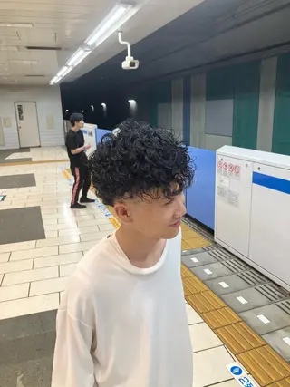 パーマ メンズ 和賀 一馬のヘアスタイル