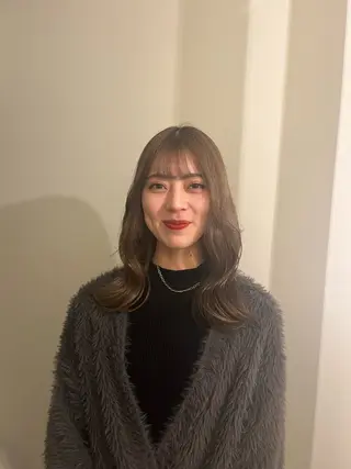 カラー 山本 彩香のヘアスタイル